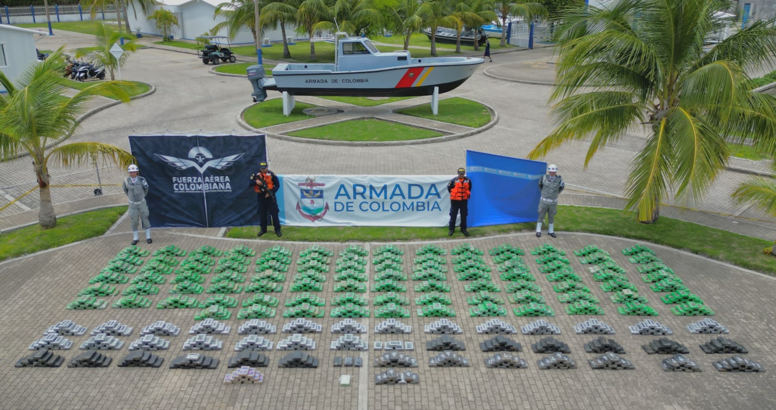 Incautan 1.793 kilogramos de cocaína en alta mar cerca a San Andrés -  Noticias 625